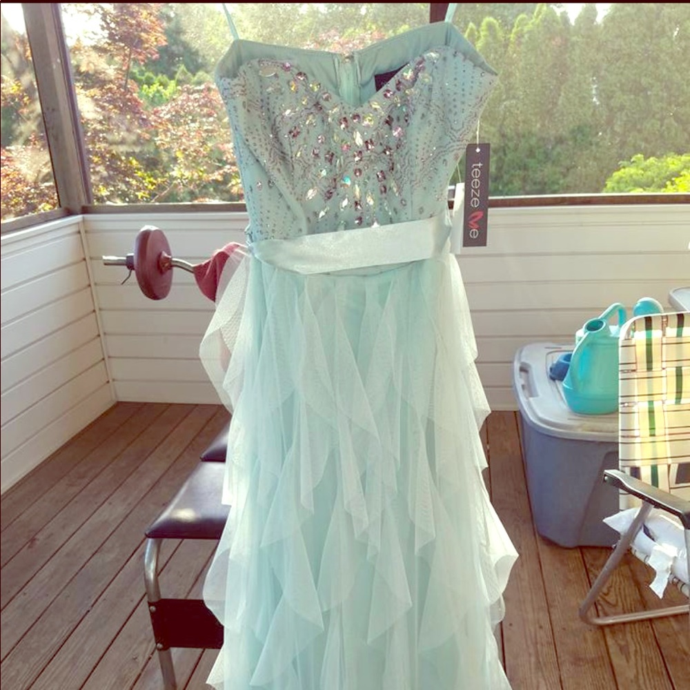Prom dress